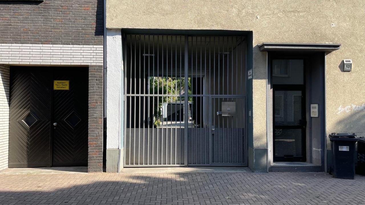 Oase Im Gruenen Hinterhof, Eg, Ruhe, Terrasse, Carport, Free Paytv, Kaffee&Tee, Fahrraeder Leilighet Duisburg Eksteriør bilde
