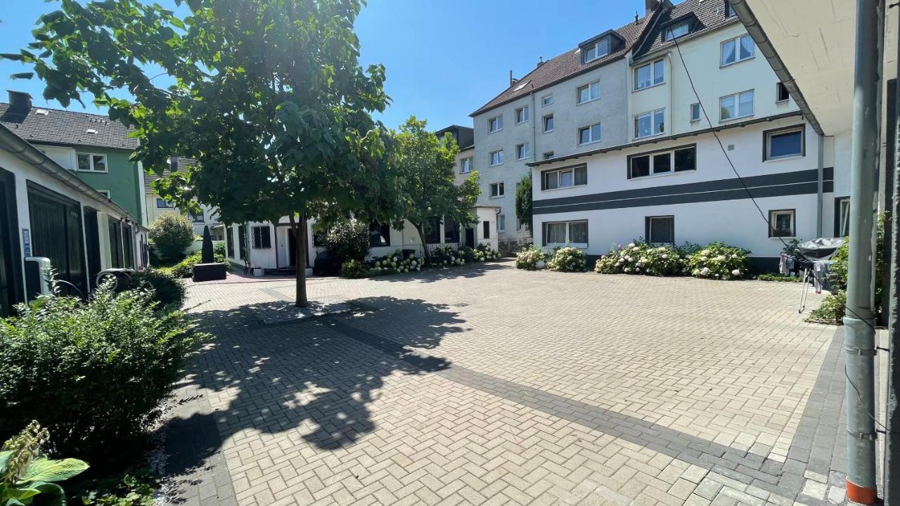 Oase Im Gruenen Hinterhof, Eg, Ruhe, Terrasse, Carport, Free Paytv, Kaffee&Tee, Fahrraeder Leilighet Duisburg Eksteriør bilde